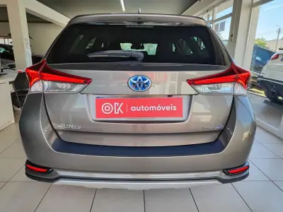 Toyota Auris Touring Sports 2018 - 16950 EUR, 109000 km - AUTO.MOTO.pt - 109000km - foto 9 de 37