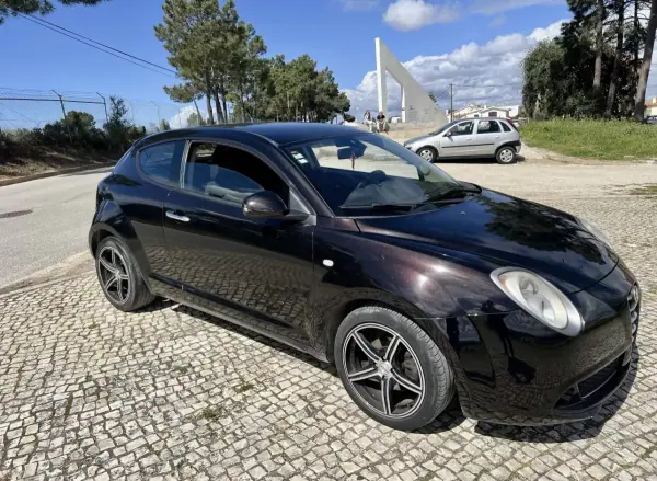 Alfa Romeo MiTo 2011 - 5899 EUR, 191000 km - AUTO.MOTO.pt - 191000km - foto 4 de 8