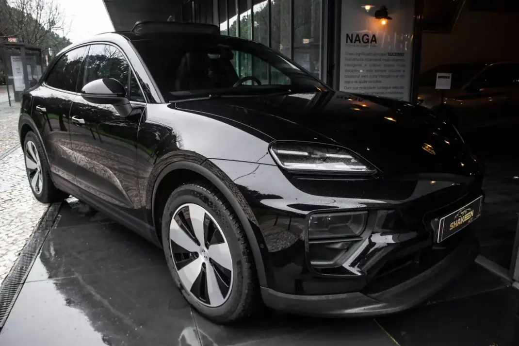 Porsche Macan 2025 - 83990 EUR, 15400 km - AUTO.MOTO.pt - 15400km - foto 6 de 49