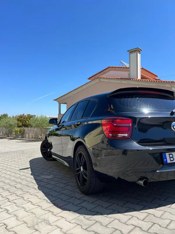 BMW 120 2015 - 16000 EUR, 155000 km - AUTO.MOTO.pt - 155000km - foto 5 de 11