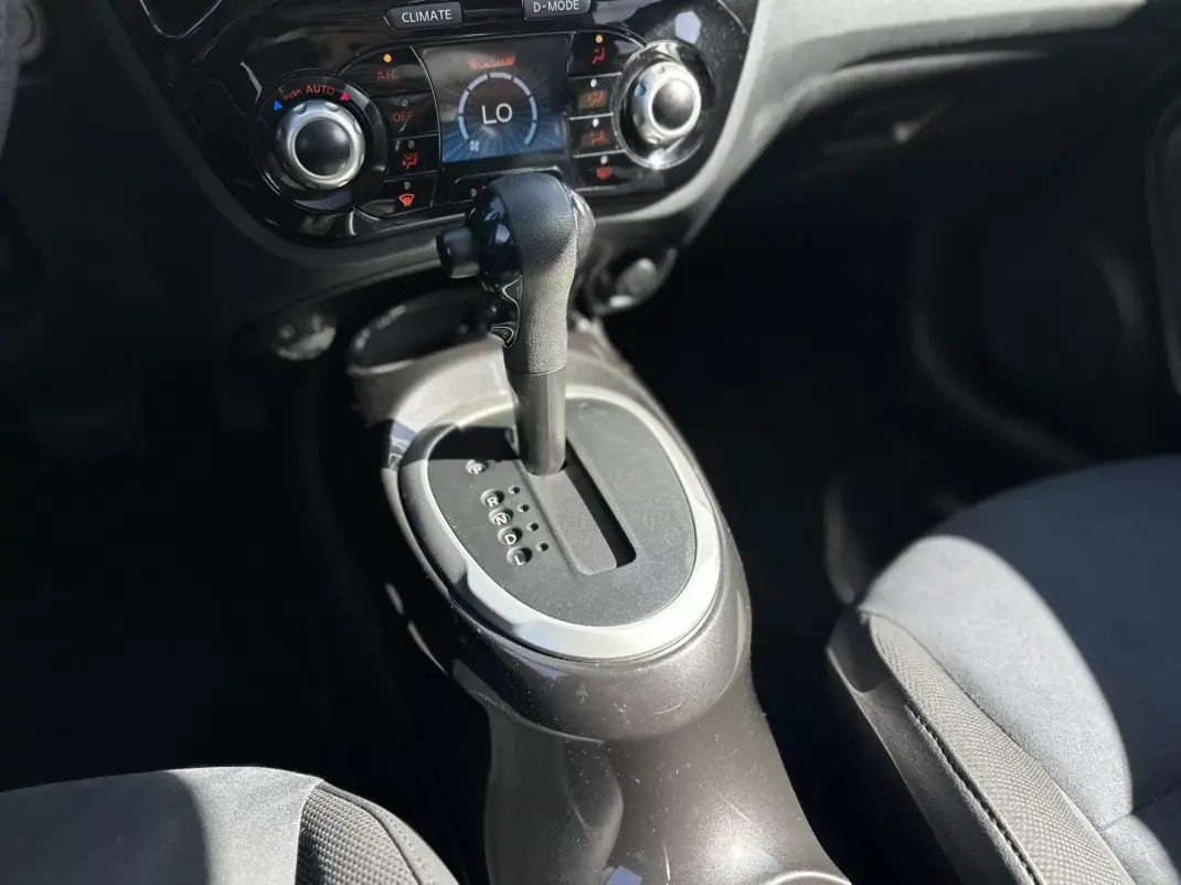 Nissan Juke 2017 - 12990 EUR, 84000 km - 84000km - foto 26 de 41