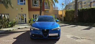Alfa Romeo Stelvio 2022 - 39480 EUR, 60000 km - AUTO.MOTO.pt - 60000km - foto 4 de 17
