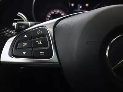 Mercedes-Benz C 220 2017 - 30950 EUR, 148819 km - AUTO.MOTO.pt - 148819km - foto 24 de 44