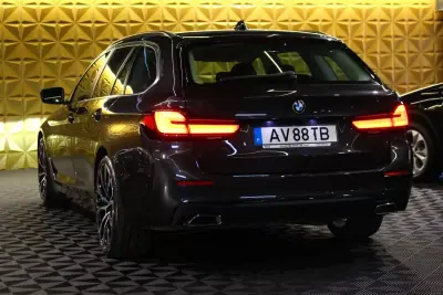 BMW 520 2023 - 29900 EUR, 165000 km - AUTO.MOTO.pt - 165000km - foto 10 de 33