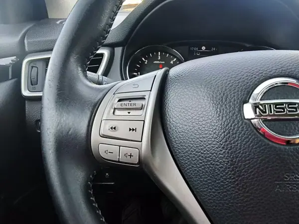Nissan Qashqai 2016 - 16500 EUR, 146464 km - AUTO.MOTO.pt - 146464km - foto 28 de 34