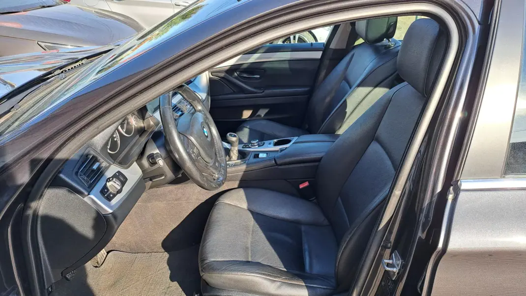 BMW 520 2011 - 11900 EUR, 331971 km - AUTO.MOTO.pt - 331971km - foto 2 de 27
