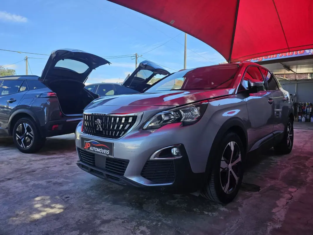 Peugeot 3008 2020 - 13999 EUR, 104000 km - AUTO.MOTO.pt - 104000km - foto 3 de 14