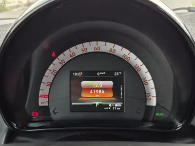 Smart ForTwo Coupé 2021 - 12250 EUR, 41986 km - AUTO.MOTO.pt - 41986km - foto 7 de 19