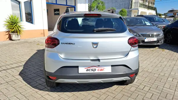 Dacia Sandero 2022 - 14900 EUR, 110660 km - AUTO.MOTO.pt - 110660km - foto 8 de 33
