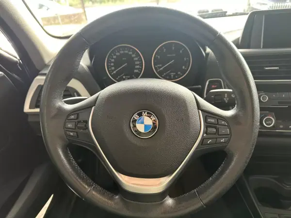 BMW 116 2016 - 16900 EUR, 125233 km - AUTO.MOTO.pt - 125233km - foto 15 de 32