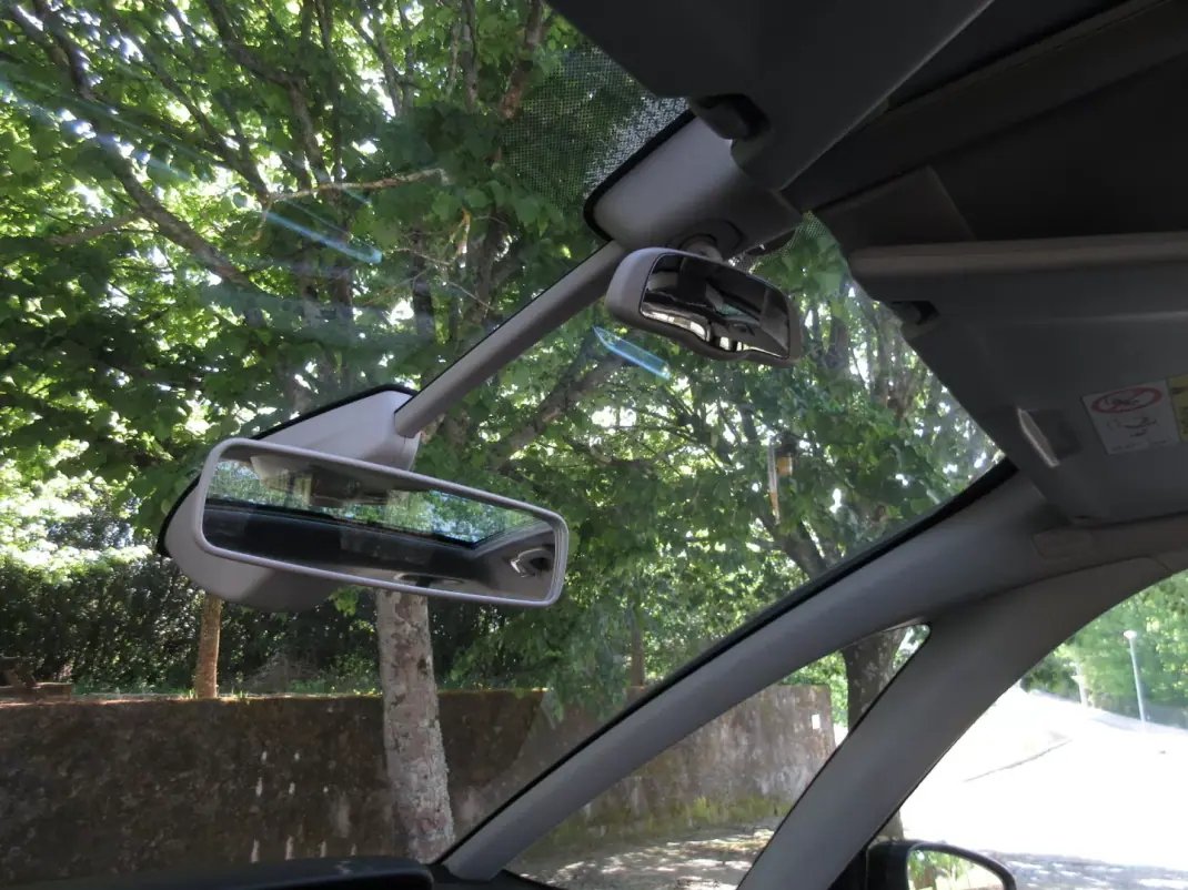 Citroën C4 Grand Picasso 2014 - 11490 EUR, 185000 km - AUTO.MOTO.pt - 185000km - foto 59 de 60