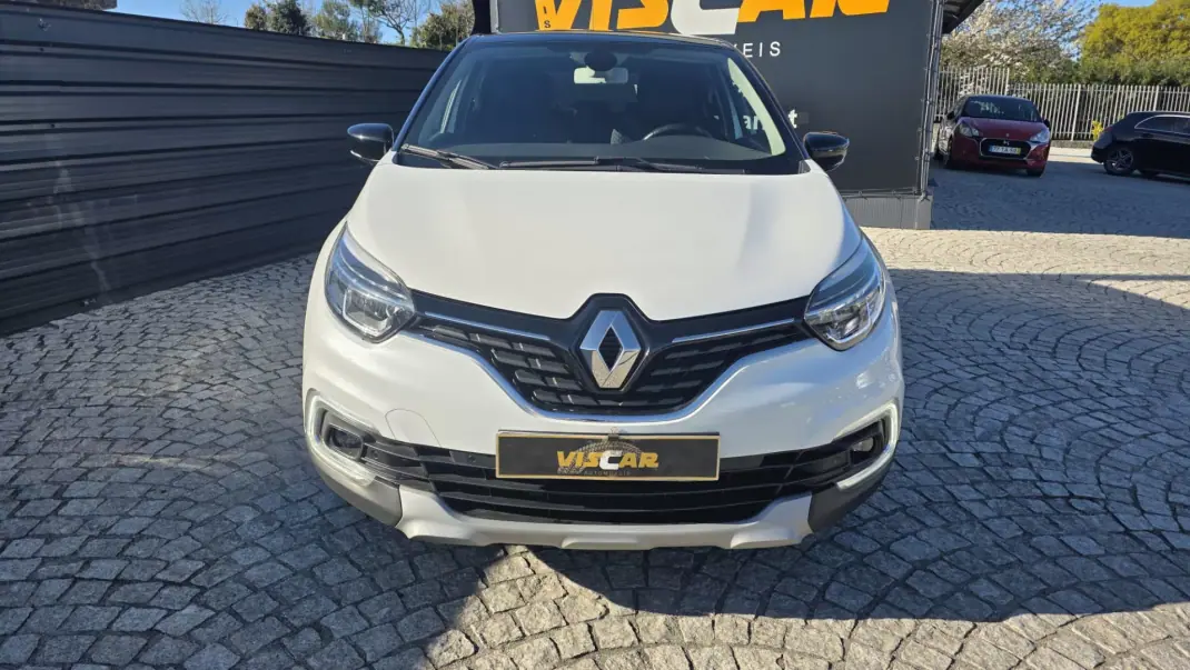 Renault Captur 2019 - 15590 EUR, 47000 km - AUTO.MOTO.pt - 47000km - foto 7 de 14