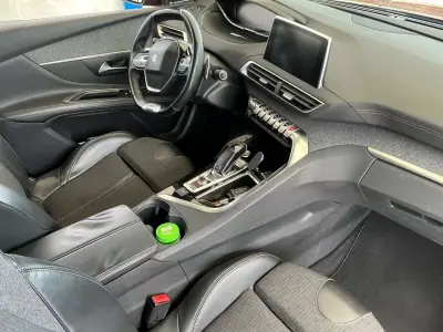 Peugeot 3008 2018 - 19450 EUR, 130626 km - AUTO.MOTO.pt - 130626km - foto 10 de 15