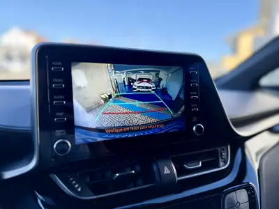 Toyota C-HR 2019 - 23950 EUR, 90000 km - AUTO.MOTO.pt - 90000km - foto 22 de 24
