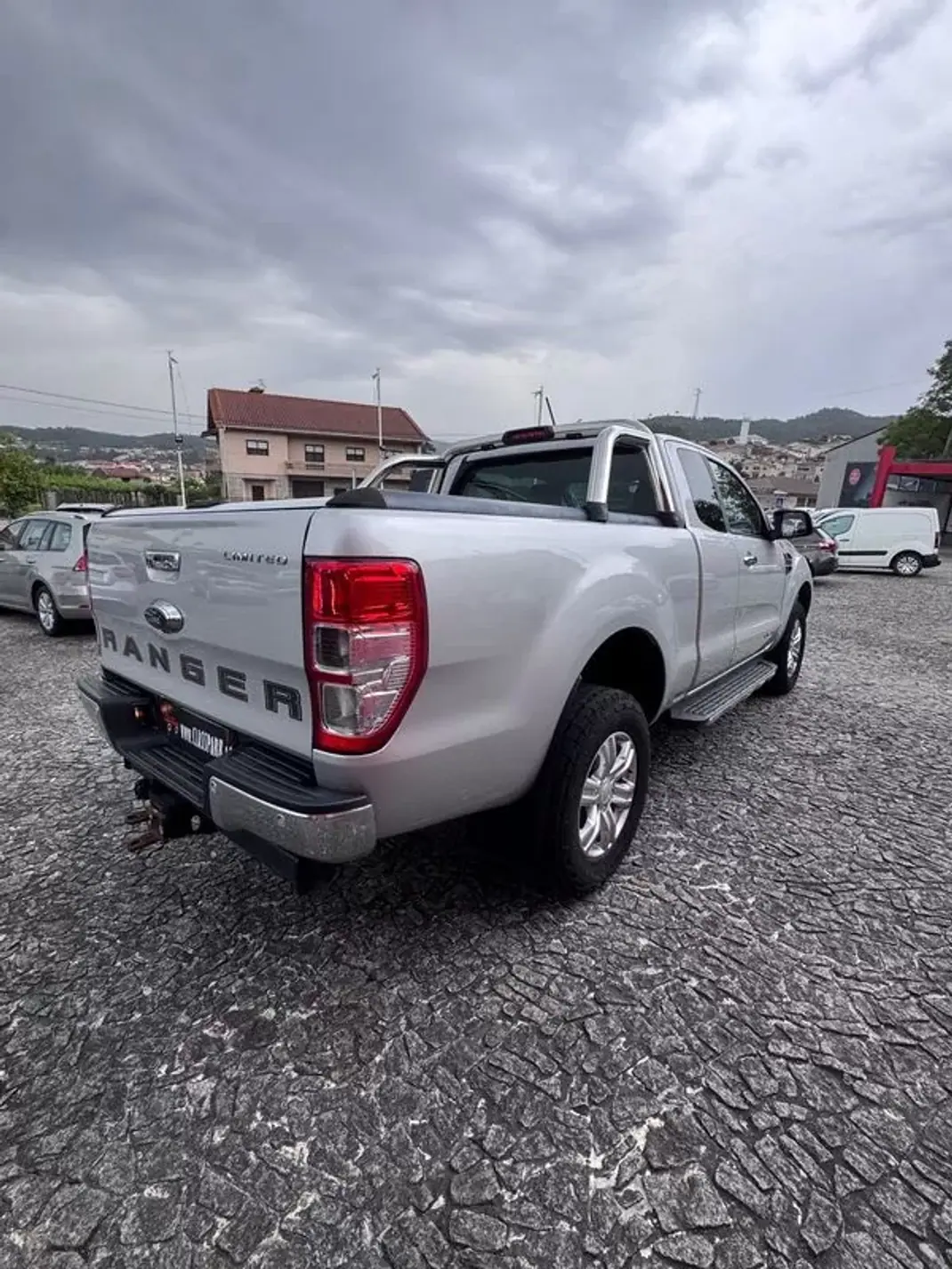 Ford Ranger 2020 - 31900 EUR, 88000 km - AUTO.MOTO.pt - 88000km - foto 3 de 5