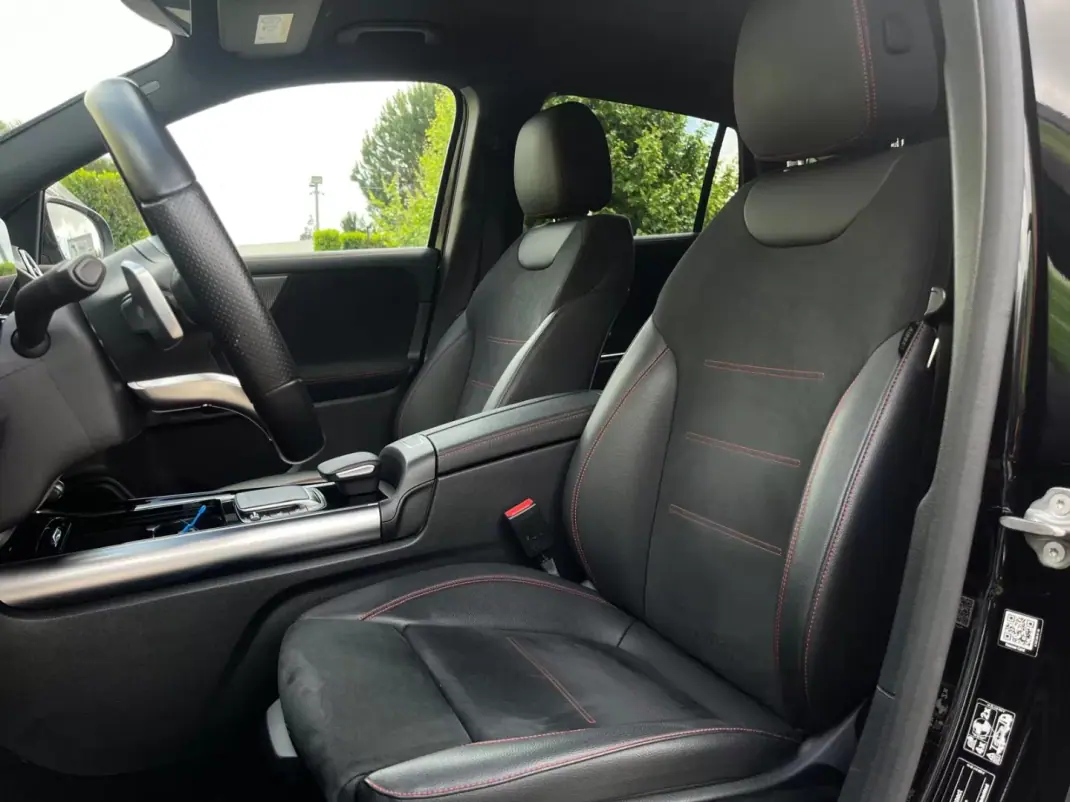 Mercedes-Benz EQA 2022 - 31500 EUR, 99000 km - AUTO.MOTO.pt - 99000km - foto 4 de 9