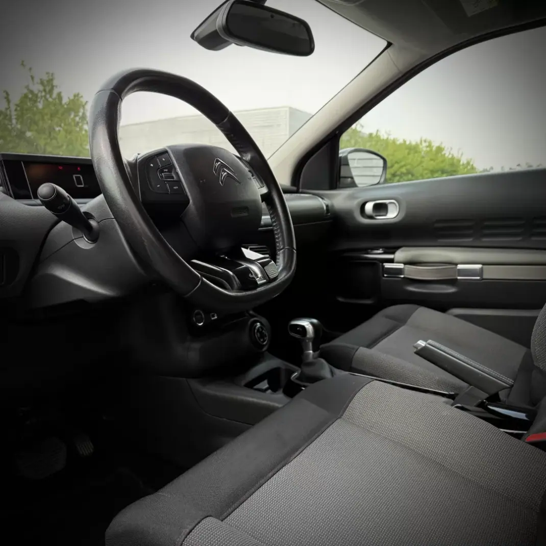 Citroën C4 Cactus 2018 - 11900 EUR, 114000 km - 114000km - foto 13 de 22