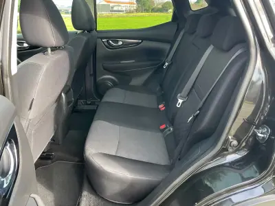 Nissan Qashqai 2017 - 13700 EUR, 243000 km - AUTO.MOTO.pt - 243000km - foto 16 de 28