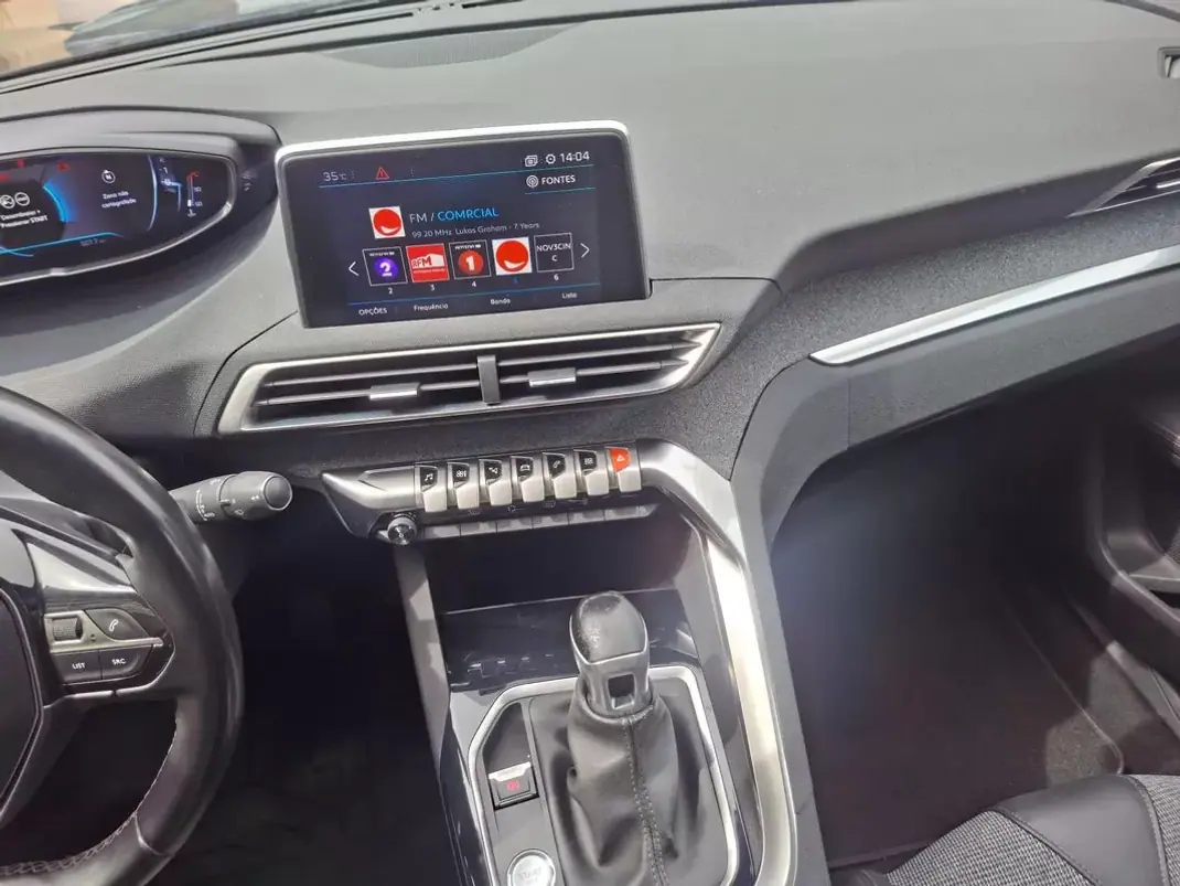 Peugeot 3008 2017 - 13500 EUR, 100000 km - 100000km - foto 35 de 39
