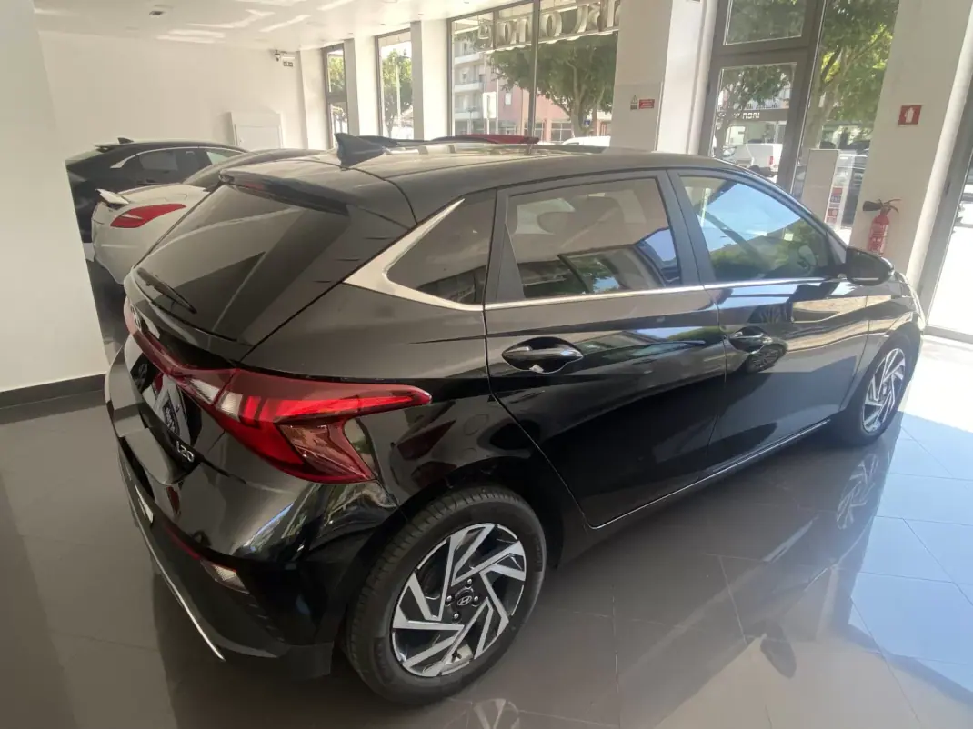 Hyundai i20 2023 - 16750 EUR, 33133 km - 33133km - foto 29 de 37