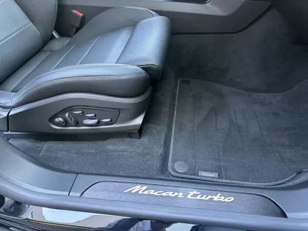 Porsche Macan 2025 - 127000 EUR, 12000 km - AUTO.MOTO.pt - 12000km - foto 79 de 80