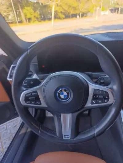BMW i4 2023 - 49900 EUR, 56000 km - AUTO.MOTO.pt - 56000km - foto 10 de 18