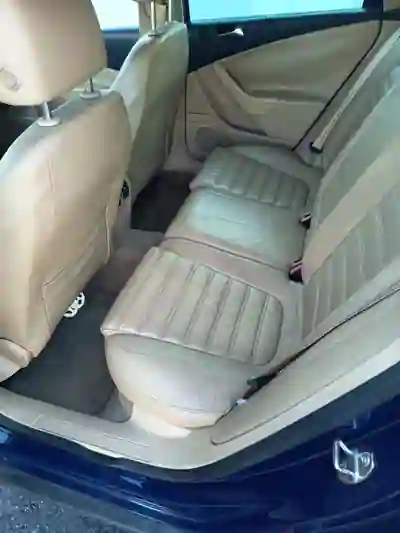 Volkswagen Passat Variant 2005 - 3550 EUR, 244000 km - 244000km - foto 8 de 12