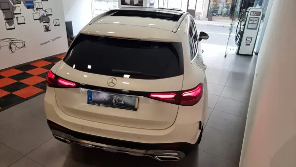 Mercedes-Benz GLC 220 2023 - 63900 EUR, 29182 km - AUTO.MOTO.pt - 29182km - foto 7 de 35