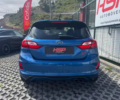 Ford Fiesta 2019 - 22990 EUR, 111300 km - AUTO.MOTO.pt - 111300km - foto 5 de 15