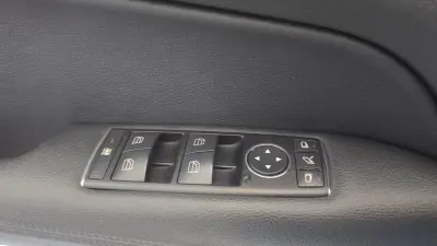 Mercedes-Benz E 350 2009 - 13900 EUR, 286432 km - 286432km - foto 35 de 58