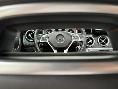 Mercedes-Benz A 180 2015 - 18990 EUR, 117000 km - AUTO.MOTO.pt - 117000km - foto 19 de 36