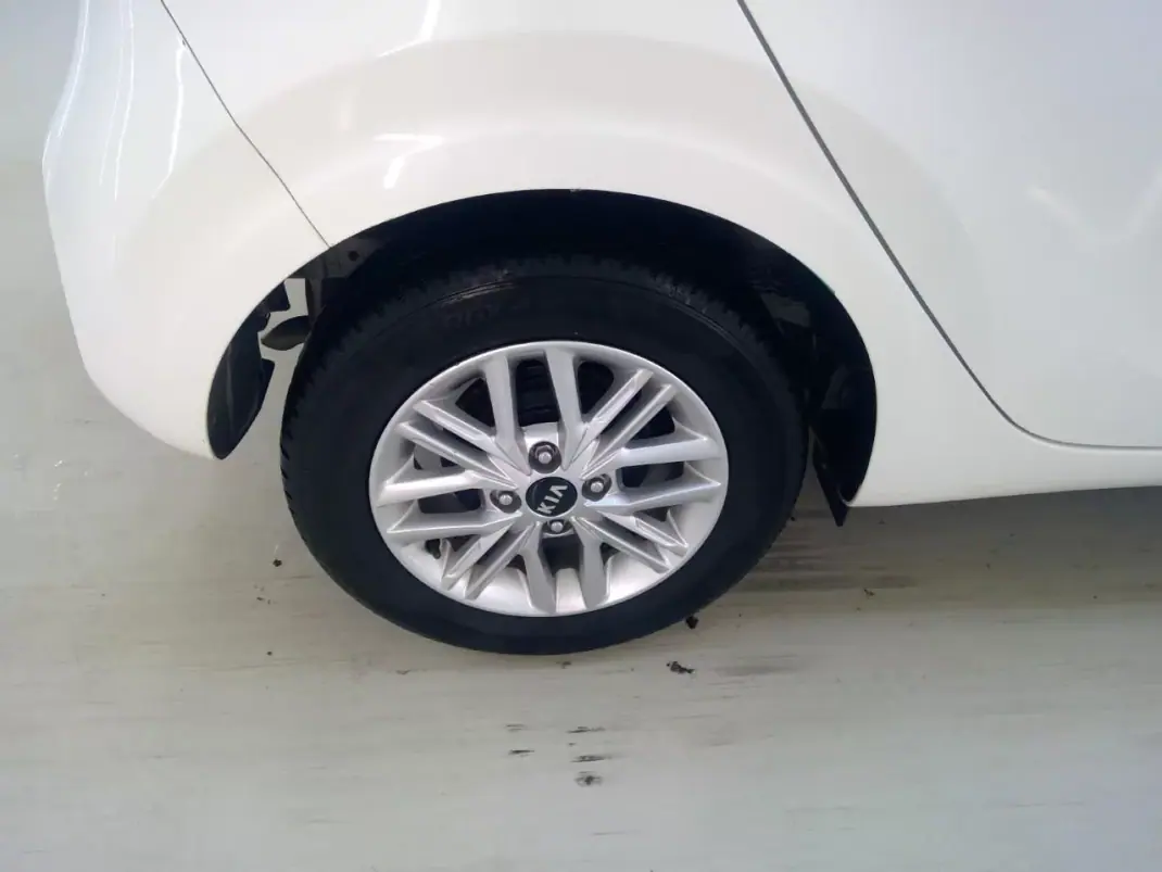 Kia Picanto 2021 - 13900 EUR, 73000 km - 73000km - foto 5 de 6