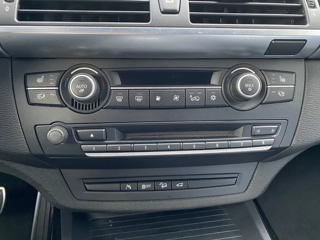 BMW X5 2013 - 23965 EUR, 239000 km - AUTO.MOTO.pt - 239000km - foto 20 de 32