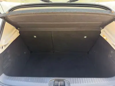 Renault Clio 2020 - 11900 EUR, 128138 km - AUTO.MOTO.pt - 128138km - foto 19 de 21