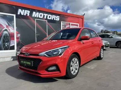 Hyundai i20 2020 - 13547 EUR, 43500 km - 43500km - foto 2 de 17
