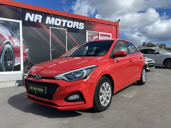 Hyundai i20 2020 - 13547 EUR, 43500 km - 43500km - foto 2 de 17