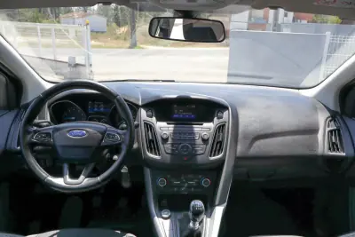 Ford Focus 2015 - 8500 EUR, 162000 km - 162000km - foto 14 de 15