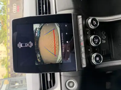 Renault Captur 2022 - 16900 EUR, 84100 km - AUTO.MOTO.pt - 84100km - foto 4 de 12