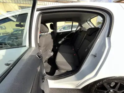 Opel Corsa 2011 - 6450 EUR, 117000 km - AUTO.MOTO.pt - 117000km - foto 32 de 50