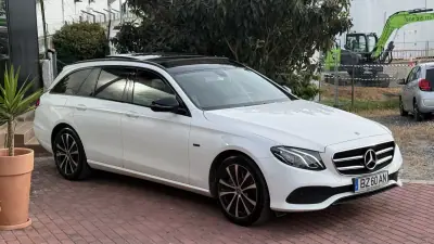 Mercedes-Benz E 300 2019 - 26990 EUR, 147000 km - AUTO.MOTO.pt - 147000km - foto 14 de 41