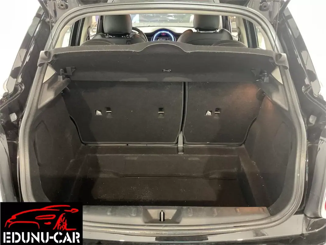 MINI 5 Portas 2015 - 12950 EUR, 229000 km - AUTO.MOTO.pt - 229000km - foto 15 de 15