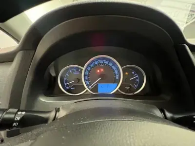 Toyota Auris Touring Sports 2014 - 12250 EUR, 160000 km - AUTO.MOTO.pt - 160000km - foto 9 de 9