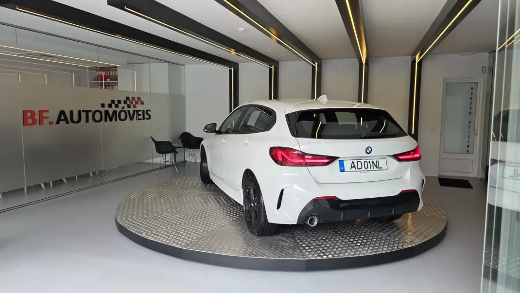 BMW 116 2020 - 18900 EUR, 210640 km - AUTO.MOTO.pt - 210640km - foto 3 de 56