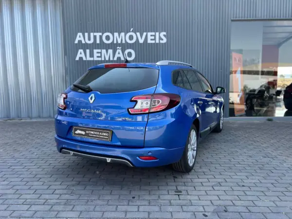 Renault Mégane Sport Tourer 2012 - 6950 EUR, 191200 km - AUTO.MOTO.pt - 191200km - foto 7 de 14