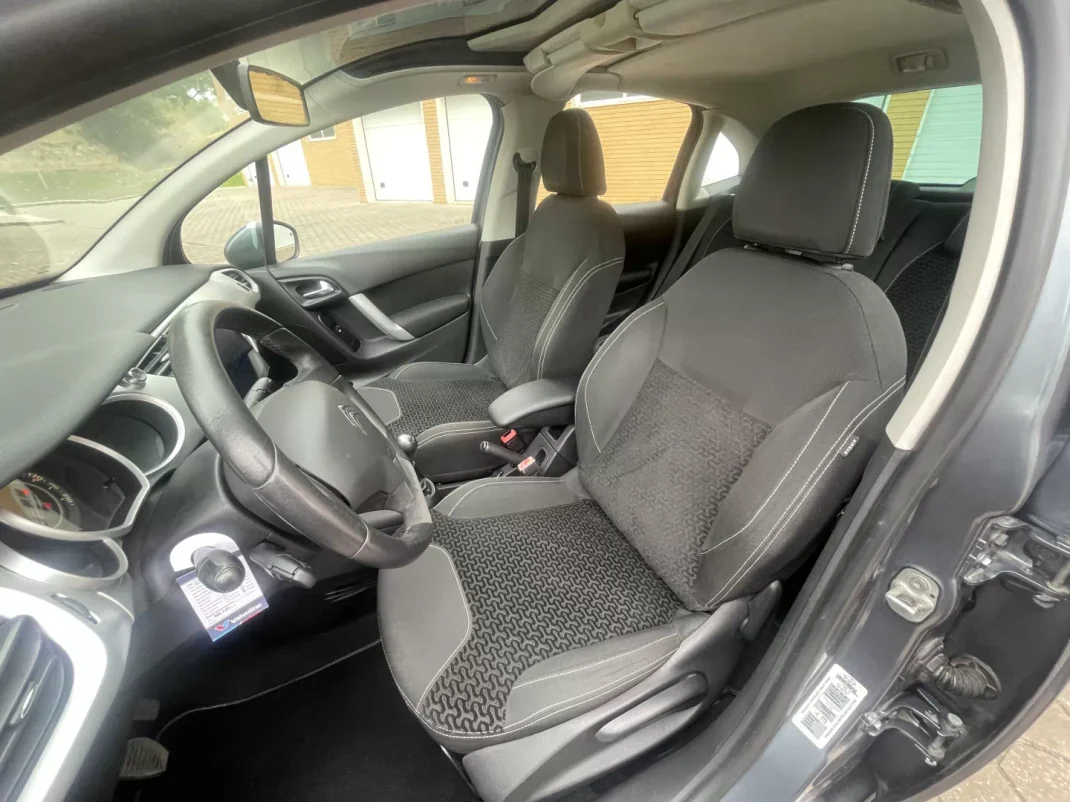 Citroën C3 2010 - 7965 EUR, 107000 km - 107000km - foto 12 de 40