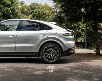 Porsche Cayenne Coupé 2021 - 73990 EUR, 30630 km - AUTO.MOTO.pt - 30630km - foto 48 de 56