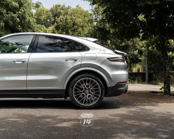Porsche Cayenne Coupé 2021 - 73990 EUR, 30630 km - AUTO.MOTO.pt - 30630km - foto 48 de 56