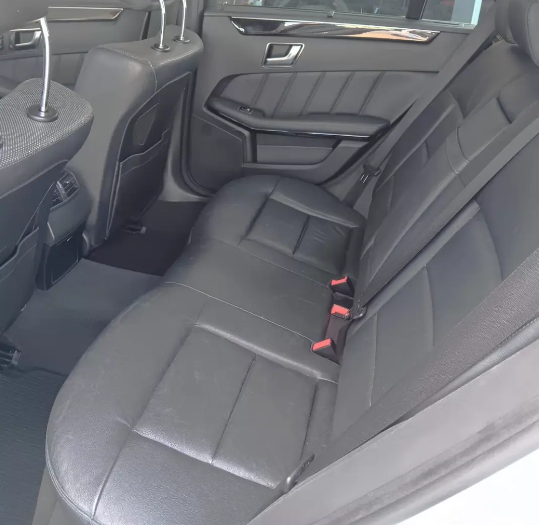 Mercedes-Benz E 300 2012 - 14500 EUR, 295499 km - 295499km - foto 26 de 29
