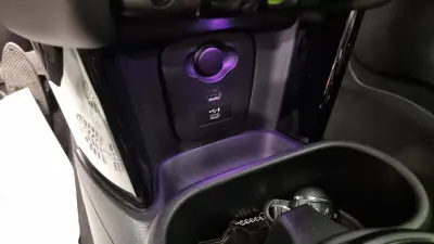 MINI Electric 2021 - 20500 EUR, 73589 km - AUTO.MOTO.pt - 73589km - foto 30 de 48
