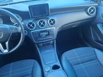 Mercedes-Benz A 200 2014 - 15900 EUR, 212000 km - 212000km - foto 29 de 32
